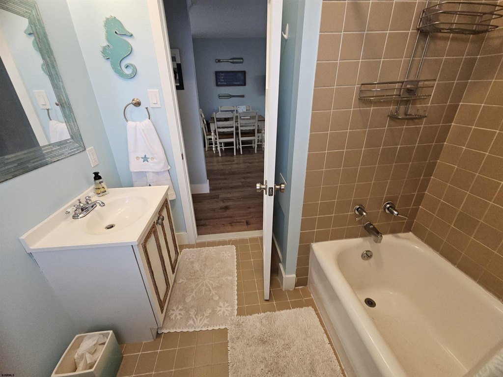 Ventnor, New Jersey, 08406, United States, 6 Bedrooms Bedrooms, ,4 BathroomsBathrooms,Residential,Forsale,1994159