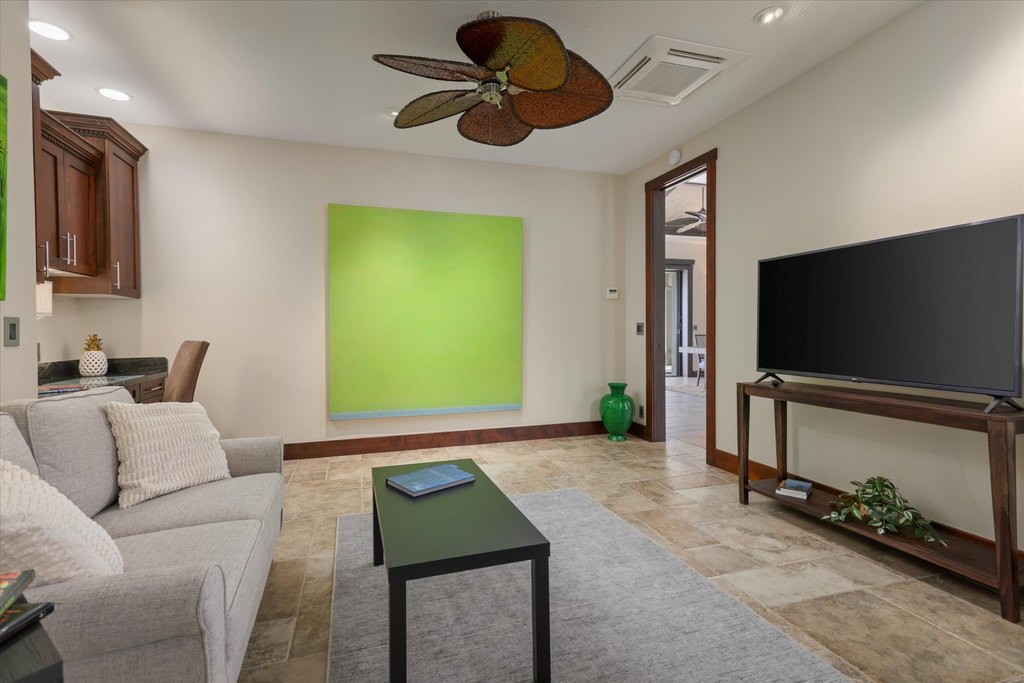 Kailua-Kona, Hawaii, 96740, United States, 3 Bedrooms Bedrooms, ,3 BathroomsBathrooms,Residential,Forsale,2004386