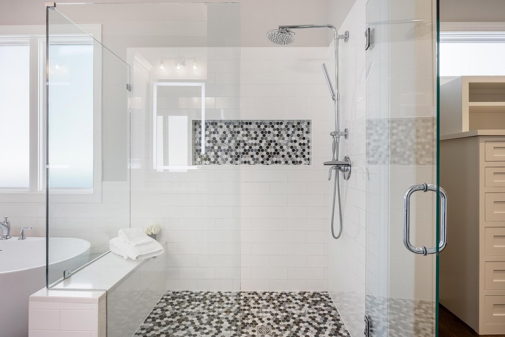 Chattanooga, Tennessee, 37405, United States, 5 Bedrooms Bedrooms, ,5 BathroomsBathrooms,Residential,Forsale,2009546