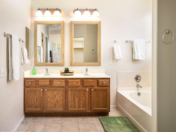 Marana, Arizona, 85658, United States, 2 Bedrooms Bedrooms, ,2 BathroomsBathrooms,Residential,Forsale,1990108