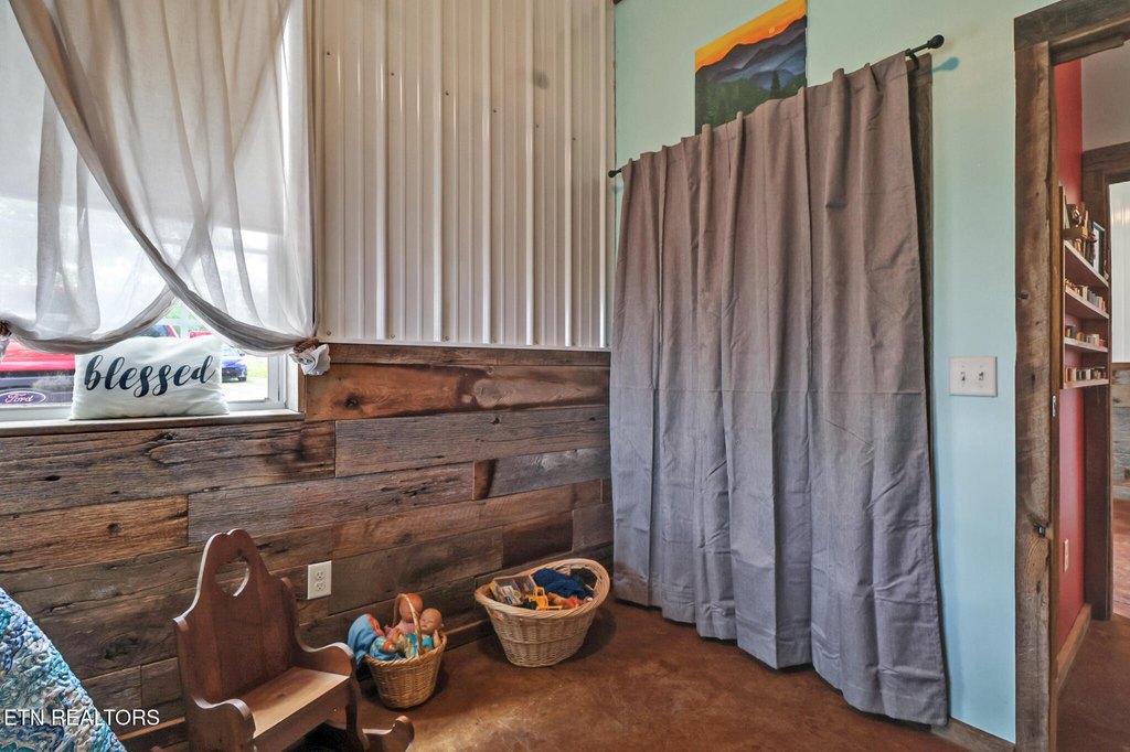 Crossville, Tennessee, 38571, United States, 3 Bedrooms Bedrooms, ,2.5 BathroomsBathrooms,Residential,Forsale,1907865