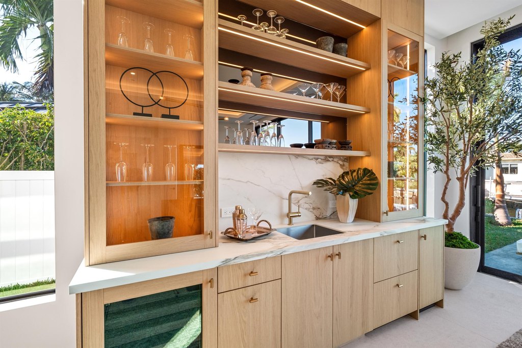 Delray Beach, Florida, 33483, United States, 5 Bedrooms Bedrooms, ,6.5 BathroomsBathrooms,Residential,Forsale,1905163