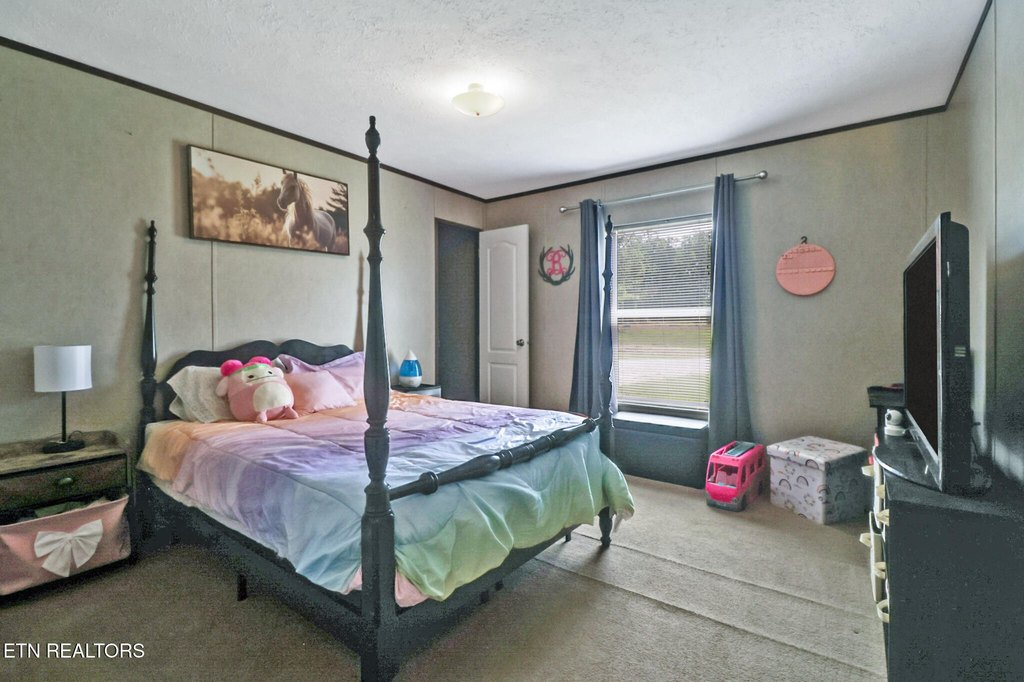 Crossville, Tennessee, 38571, United States, 4 Bedrooms Bedrooms, ,2 BathroomsBathrooms,Residential,Forsale,1996592