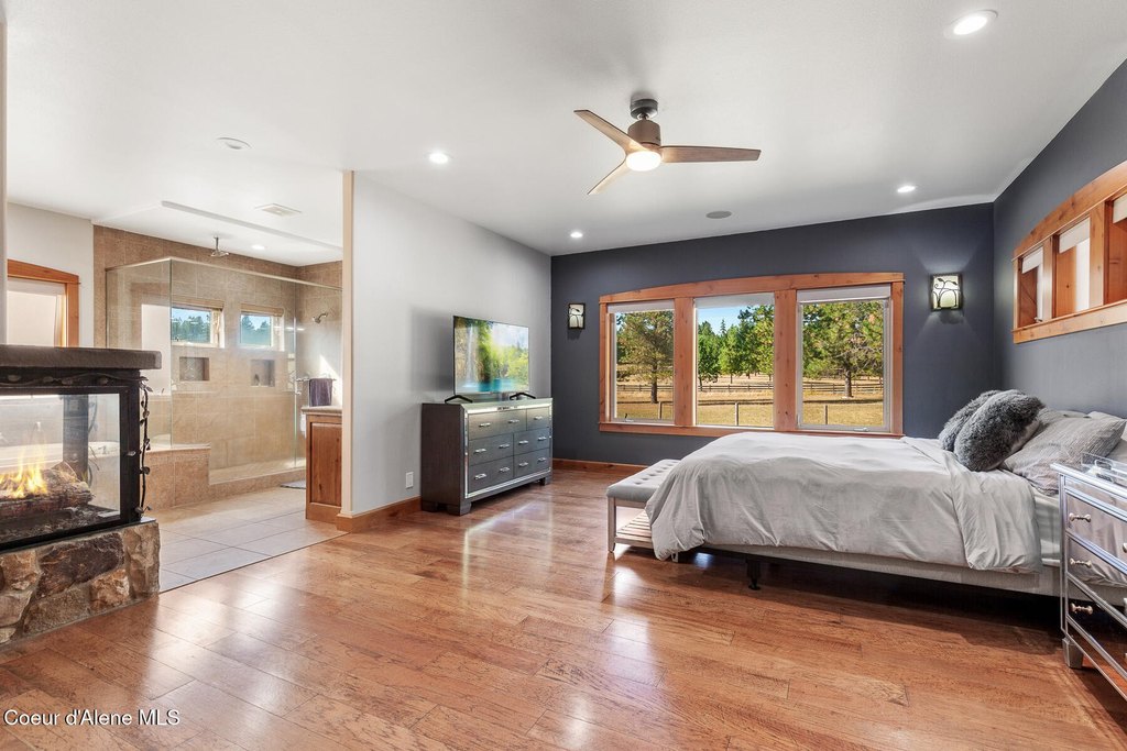 Hayden, Idaho, 83835, United States, 3 Bedrooms Bedrooms, ,3.5 BathroomsBathrooms,Residential,Forsale,1946352