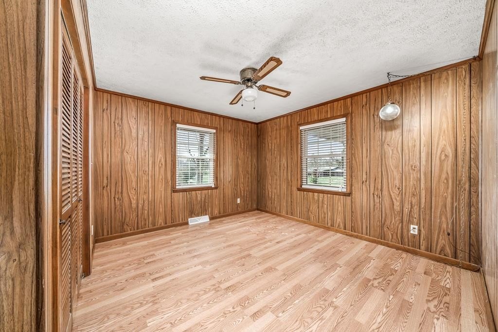 Monroe, Tennessee, 38573, United States, 3 Bedrooms Bedrooms, ,1.5 BathroomsBathrooms,Residential,Forsale,2010938