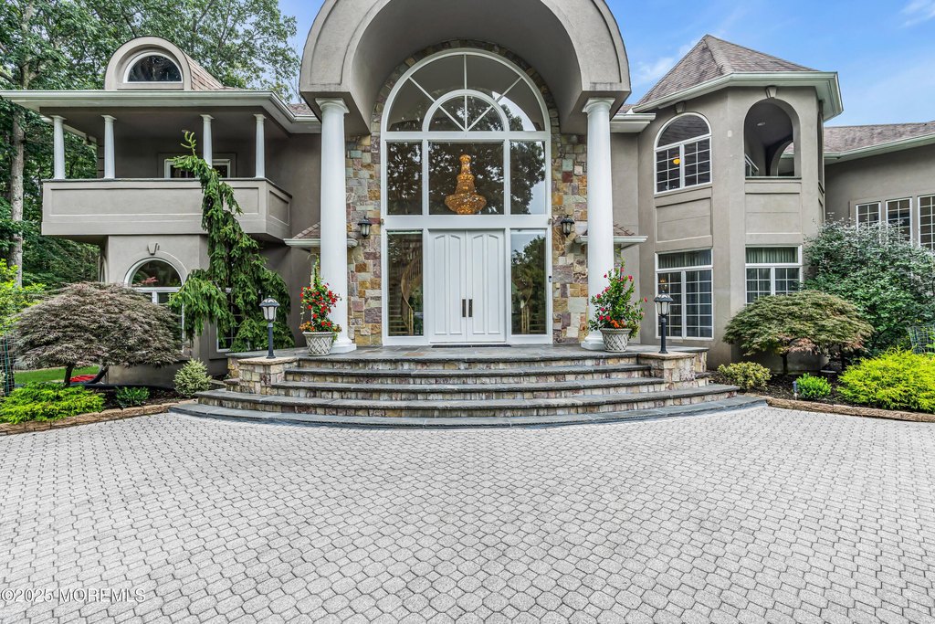 Wall, New Jersey, 07719, United States, 5 Bedrooms Bedrooms, ,5.5 BathroomsBathrooms,Residential,Forsale,1972303