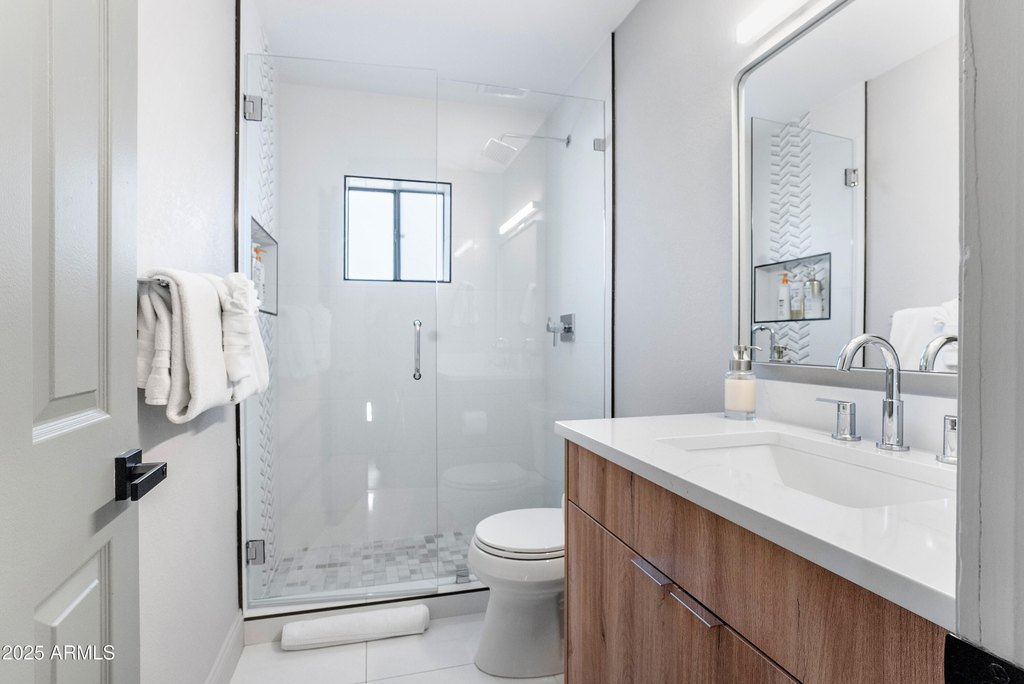 Scottsdale, Arizona, 85260, United States, 5 Bedrooms Bedrooms, ,5 BathroomsBathrooms,Residential,Forsale,2004083