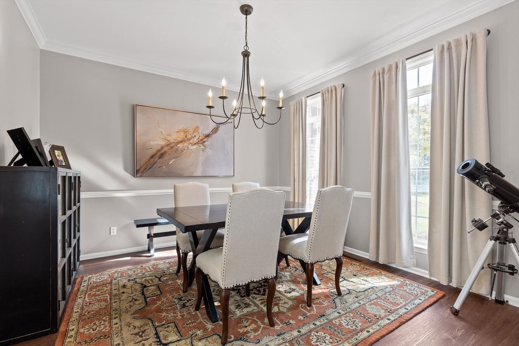 Signal Mountain, Tennessee, 37377, United States, 5 Bedrooms Bedrooms, ,3 BathroomsBathrooms,Residential,Forsale,2004663