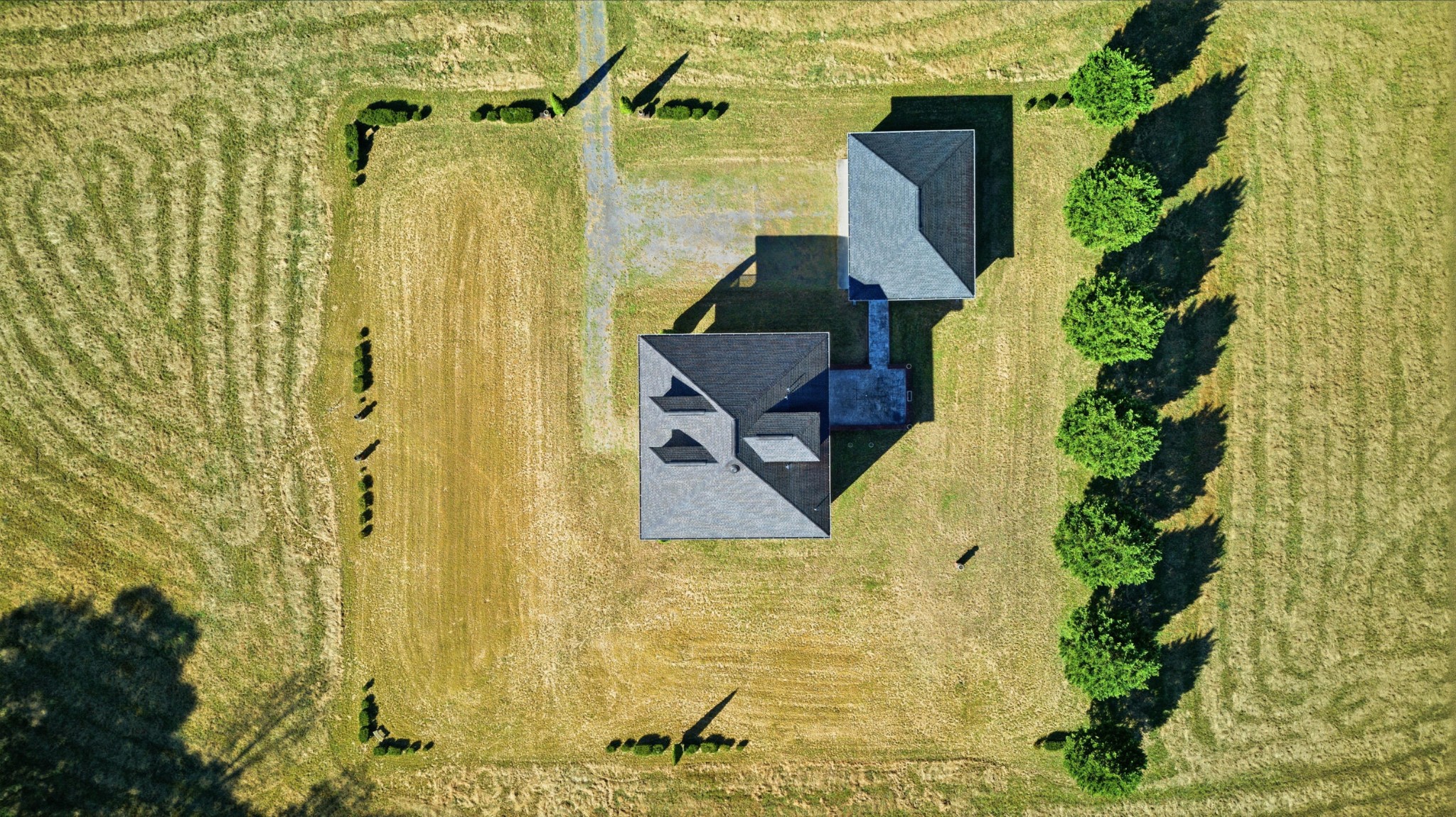 Bridgeport, Alabama, 35740, United States, 4 Bedrooms Bedrooms, ,3.5 BathroomsBathrooms,Residential,Forsale,2009579