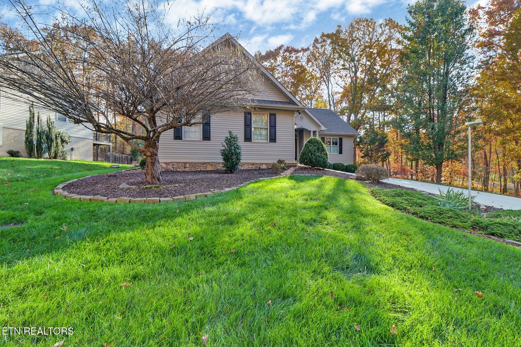 Crossville, Tennessee, 38558, United States, 3 Bedrooms Bedrooms, ,2 BathroomsBathrooms,Residential,Forsale,1996594