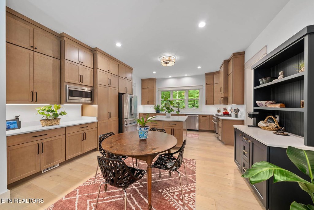 Fairfield Glade, Tennessee, 38558, United States, 3 Bedrooms Bedrooms, ,2.5 BathroomsBathrooms,Residential,Forsale,1952852