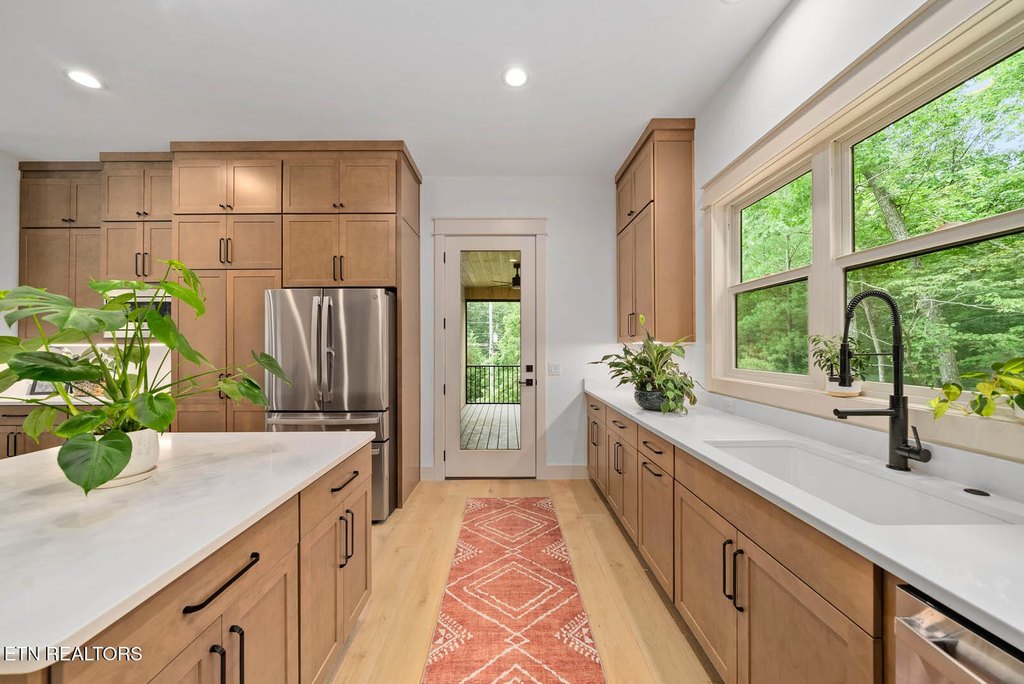 Fairfield Glade, Tennessee, 38558, United States, 3 Bedrooms Bedrooms, ,2.5 BathroomsBathrooms,Residential,Forsale,1952852