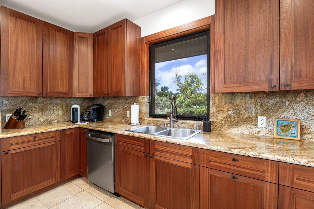 Kamuela, Hawaii, 96743, United States, 4 Bedrooms Bedrooms, ,5.5 BathroomsBathrooms,Residential,Forsale,2004390