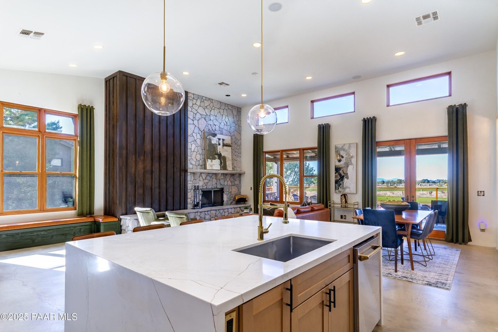 Prescott, Arizona, 86305, United States, 3 Bedrooms Bedrooms, ,3 BathroomsBathrooms,Residential,Forsale,2004520