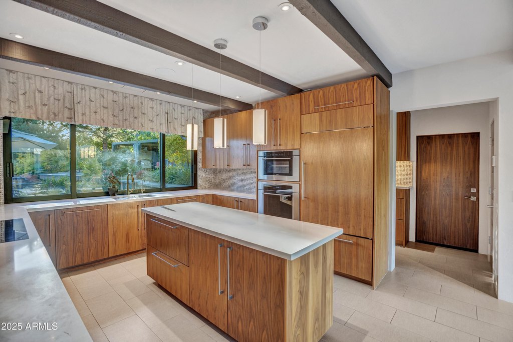 Sedona, Arizona, 86336, United States, 3 Bedrooms Bedrooms, ,3 BathroomsBathrooms,Residential,Forsale,2004617