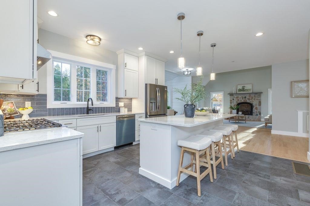 Moultonborough, New Hampshire, 03254, United States, 3 Bedrooms Bedrooms, ,3.5 BathroomsBathrooms,Residential,Forsale,2010628