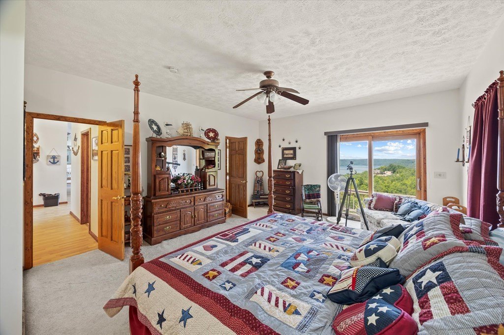 Byrdstown, Tennessee, 38549, United States, 5 Bedrooms Bedrooms, ,4 BathroomsBathrooms,Residential,Forsale,1952666