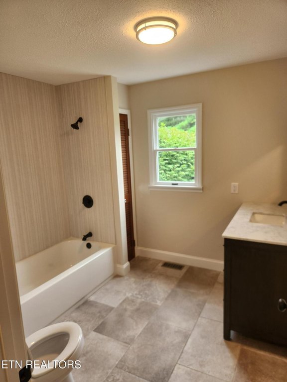 Crossville, Tennessee, 38572, United States, 3 Bedrooms Bedrooms, ,2.5 BathroomsBathrooms,Residential,Forsale,1952853