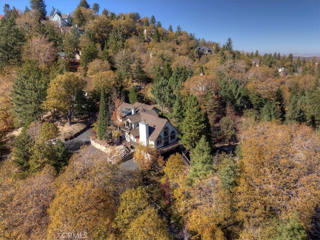 Lake Arrowhead, California, 92352, United States, 4 Bedrooms Bedrooms, ,3 BathroomsBathrooms,Residential,Forsale,2000288