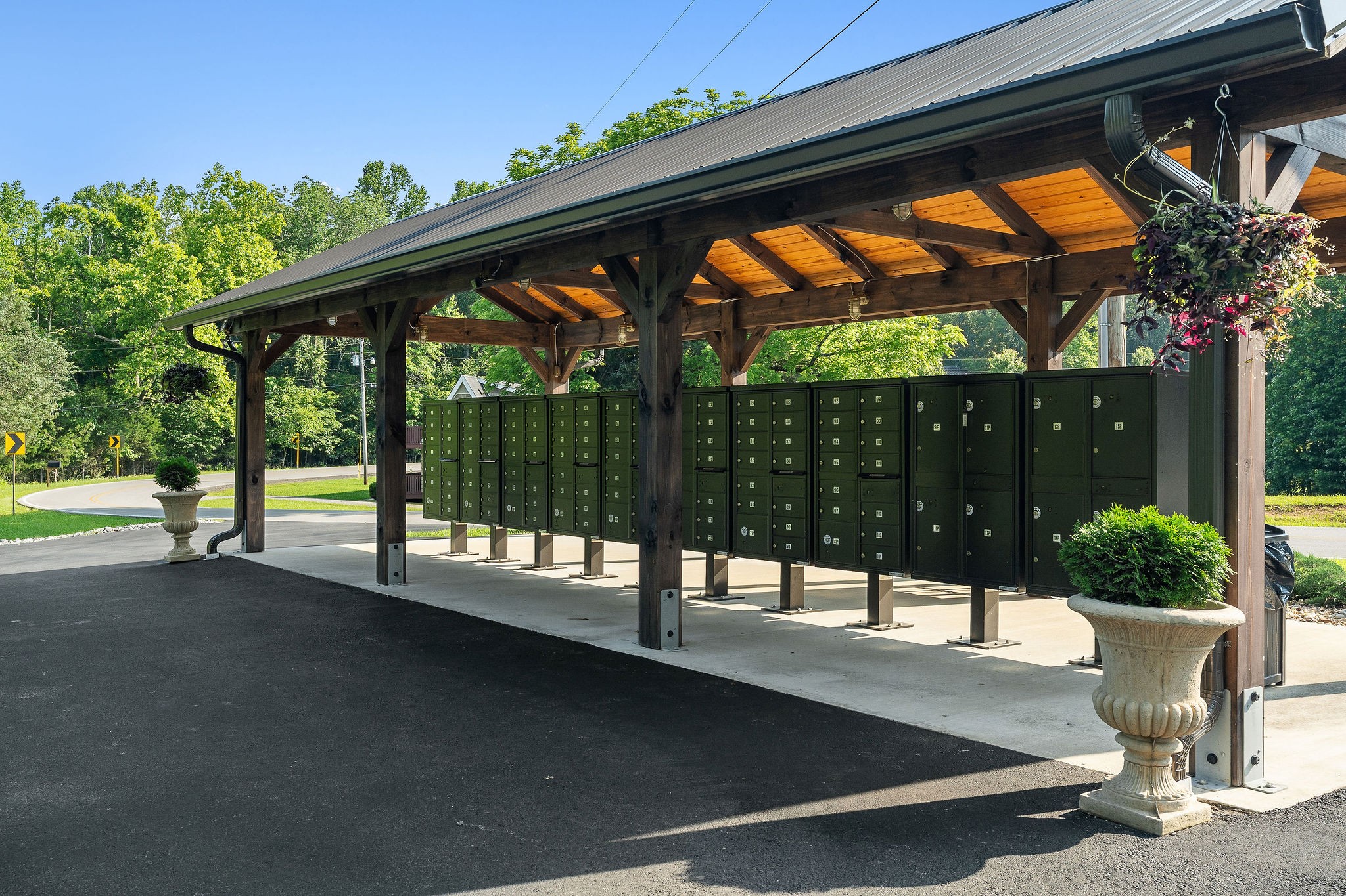 Smithville, Tennessee, 37166, United States, 4 Bedrooms Bedrooms, ,4 BathroomsBathrooms,Residential,Forsale,1999482