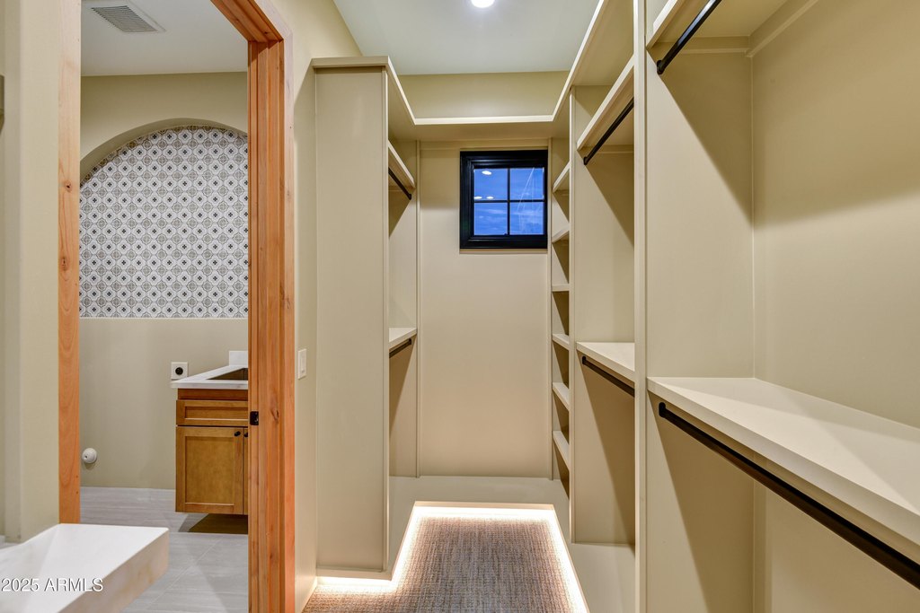 Gold Canyon, Arizona, 85118, United States, 3 Bedrooms Bedrooms, ,4 BathroomsBathrooms,Residential,Forsale,1884333