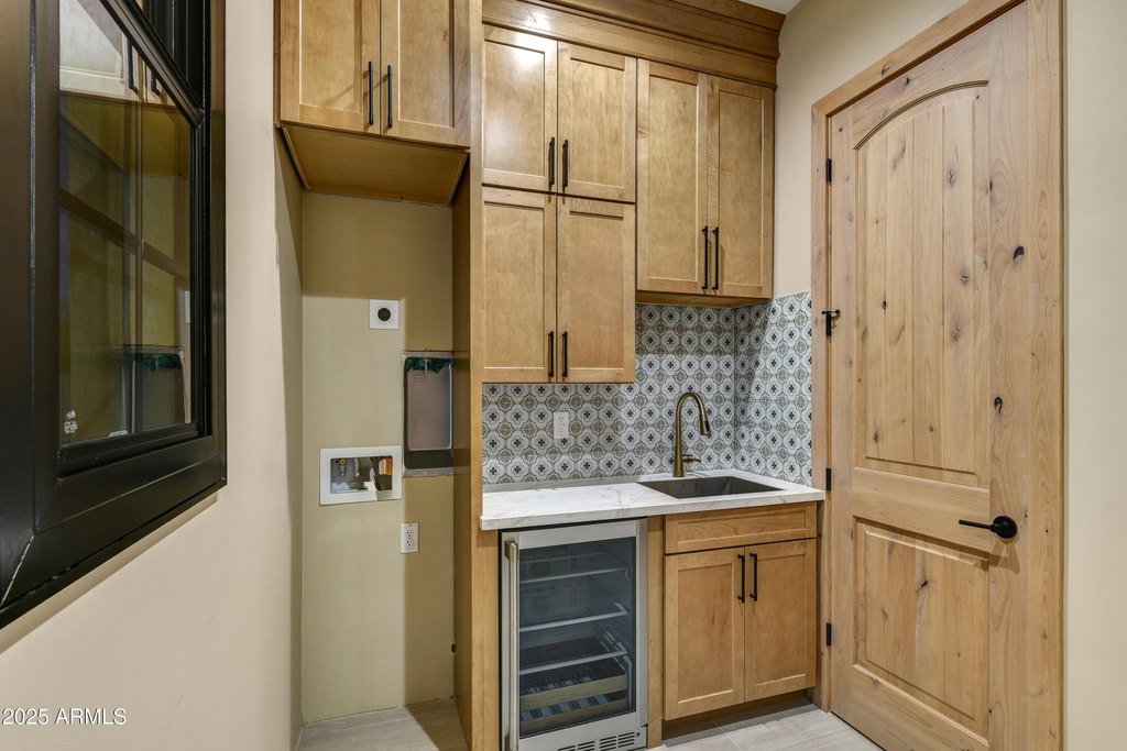 Gold Canyon, Arizona, 85118, United States, 3 Bedrooms Bedrooms, ,4 BathroomsBathrooms,Residential,Forsale,1884333