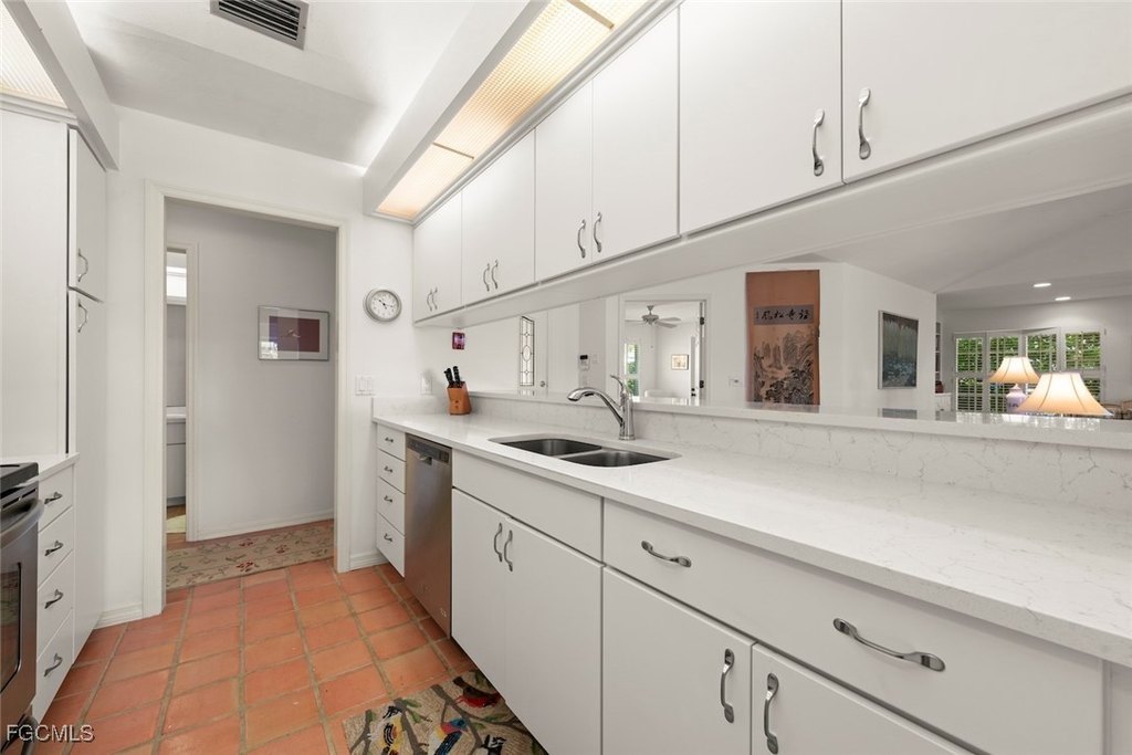 Sanibel, Florida, 33957, United States, 3 Bedrooms Bedrooms, ,3 BathroomsBathrooms,Residential,Forsale,1998637