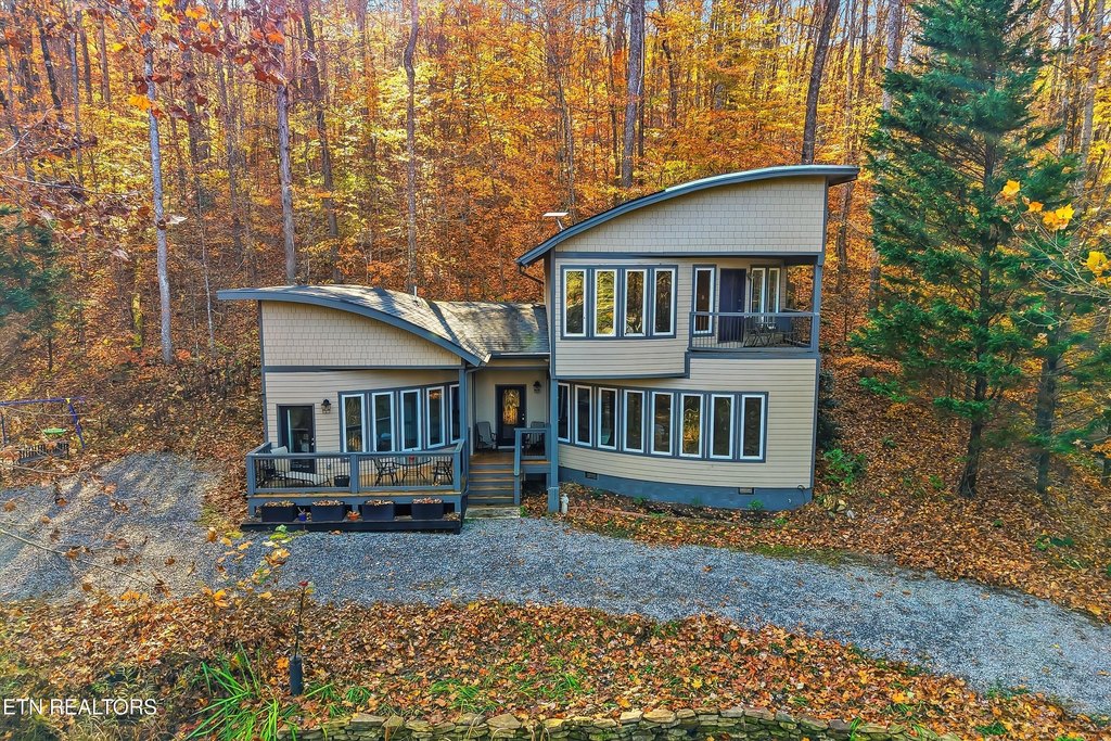 Maryville, Tennessee, 37803, United States, 2 Bedrooms Bedrooms, ,2.5 BathroomsBathrooms,Residential,Forsale,1999450