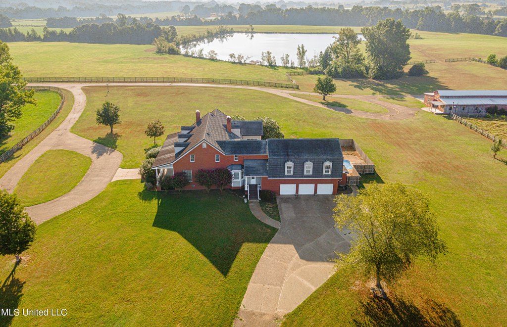 Flora, Mississippi, 39071, United States, 4 Bedrooms Bedrooms, ,4.5 BathroomsBathrooms,Residential,Forsale,1908058