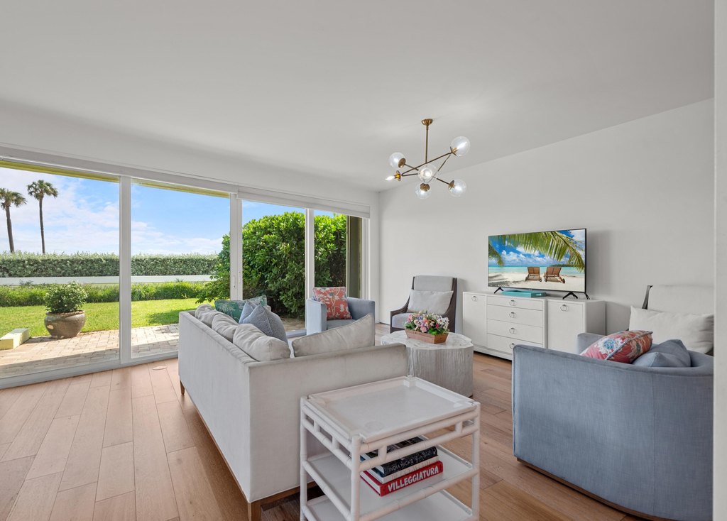 Ocean Ridge, Florida, 33435, United States, 3 Bedrooms Bedrooms, ,3 BathroomsBathrooms,Residential,Forsale,2009926