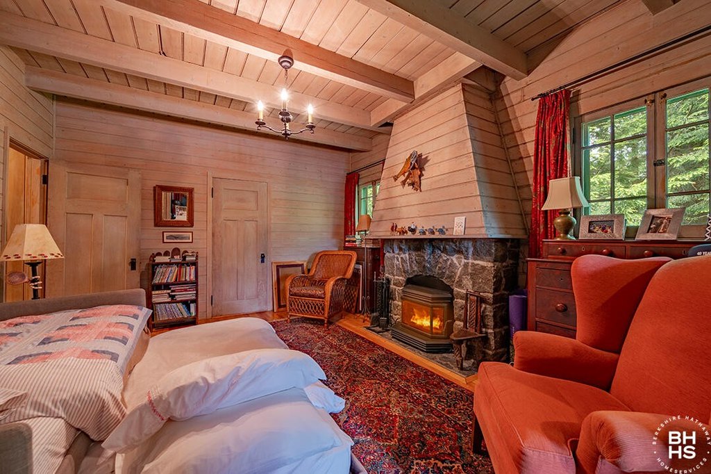 Lake Placid, New York, 12946, United States, 10 Bedrooms Bedrooms, ,7.5 BathroomsBathrooms,Residential,Forsale,1999413