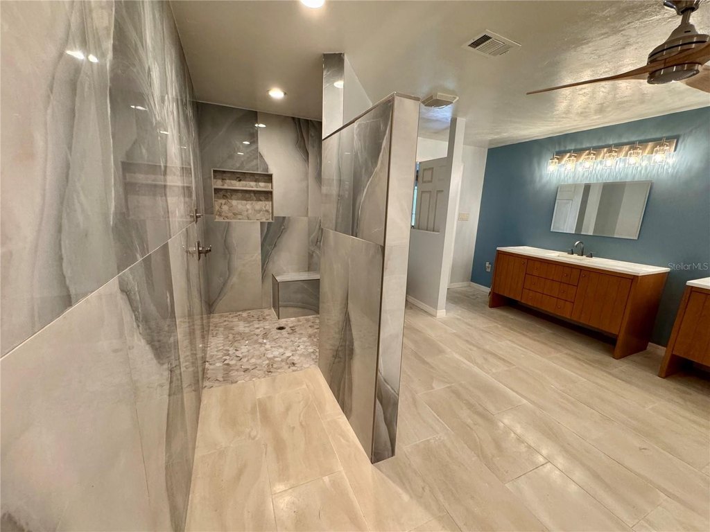 WILLISTON, Florida, 32696, United States, 3 Bedrooms Bedrooms, ,2 BathroomsBathrooms,Residential,Forsale,1994003