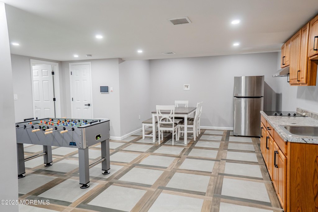 Toms River, New Jersey, 08755, United States, 7 Bedrooms Bedrooms, ,5 BathroomsBathrooms,Residential,Forsale,2008941