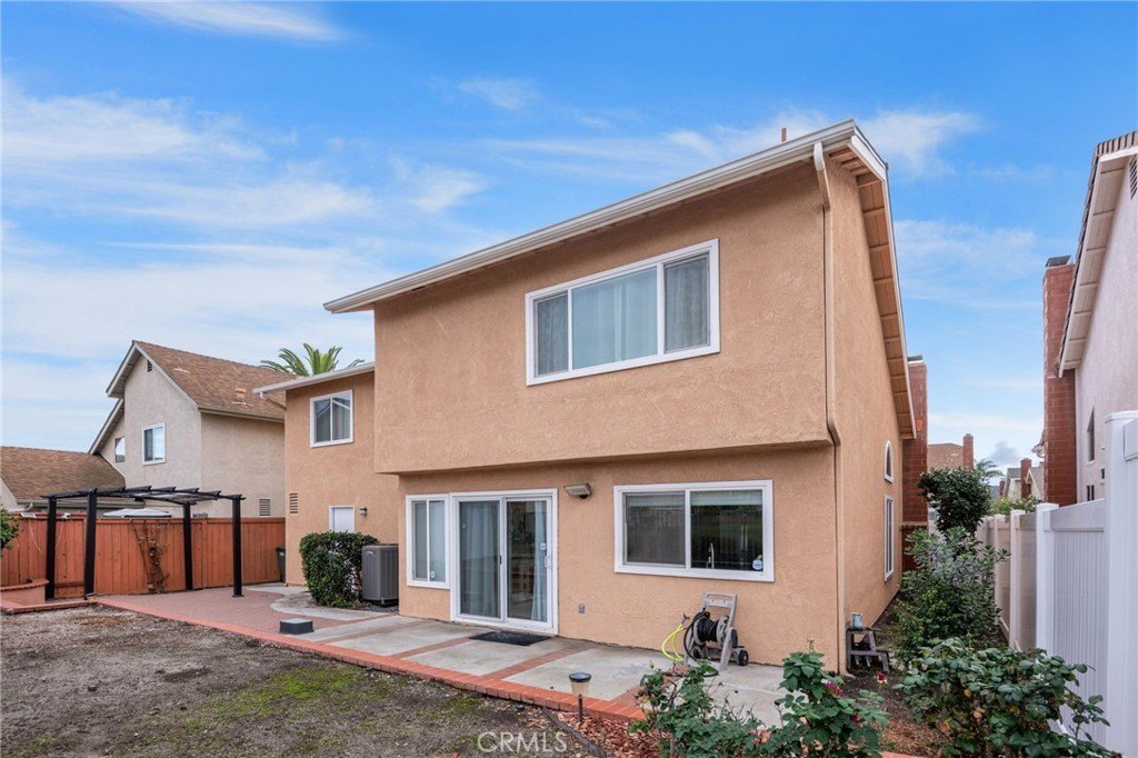 Lake Forest, California, 92630, United States, 3 Bedrooms Bedrooms, ,2.5 BathroomsBathrooms,Residential,Forsale,2009209