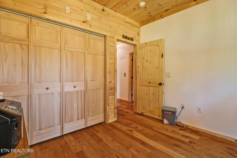 Jamestown, Tennessee, 38556, United States, 3 Bedrooms Bedrooms, ,2 BathroomsBathrooms,Residential,Forsale,1929821