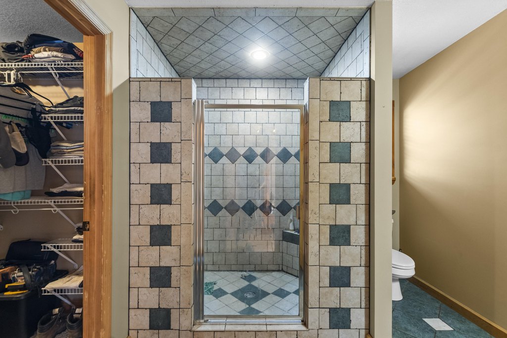 Ringgold, Georgia, 30736, United States, 3 Bedrooms Bedrooms, ,3.5 BathroomsBathrooms,Residential,Forsale,2004682