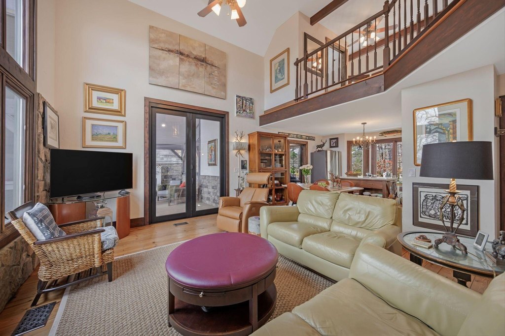 Rising Fawn, Georgia, 30738, United States, 2 Bedrooms Bedrooms, ,2 BathroomsBathrooms,Residential,Forsale,2004662