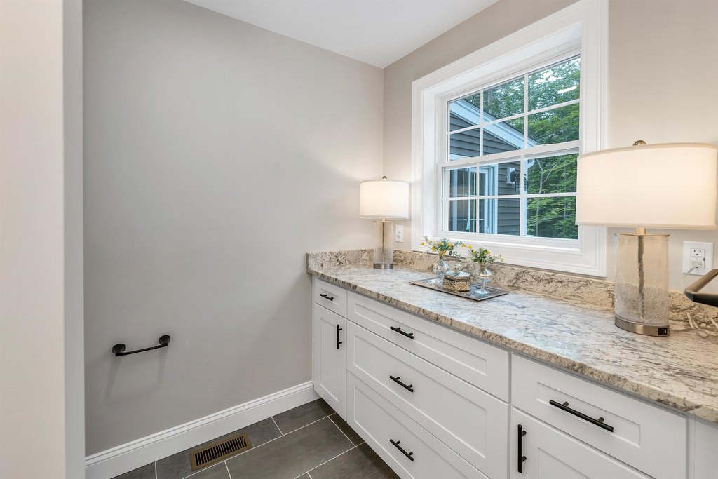 Meredith, New Hampshire, 03253, United States, 4 Bedrooms Bedrooms, ,2.5 BathroomsBathrooms,Residential,Forsale,2011245