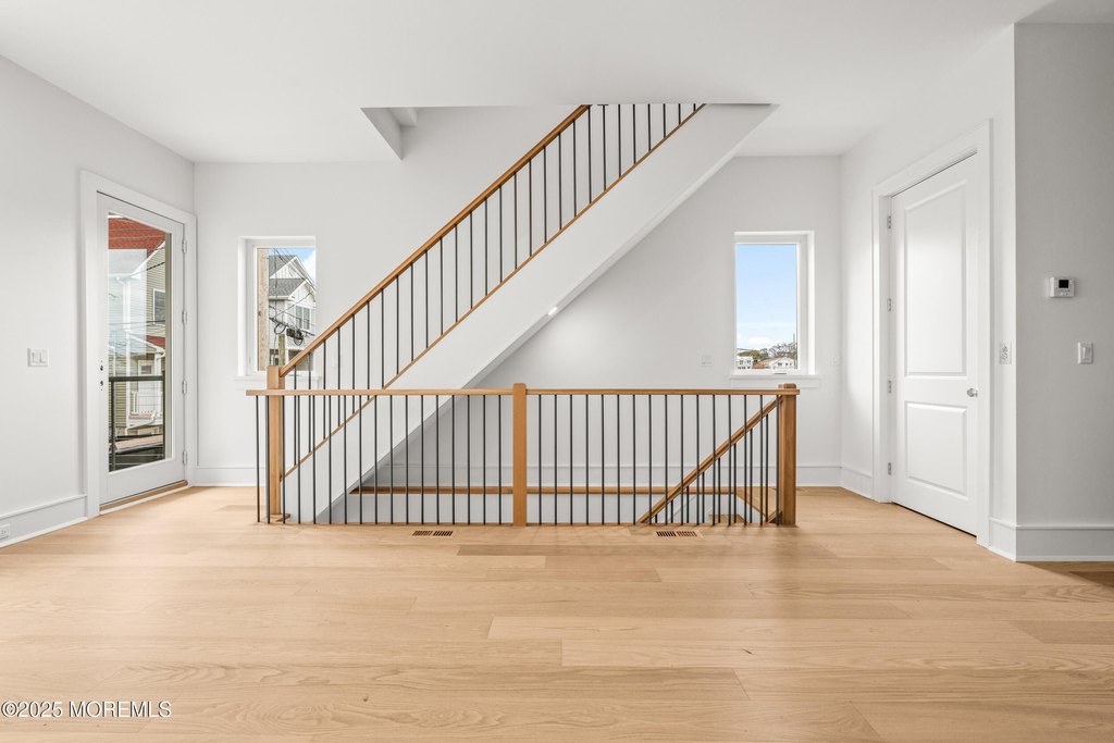 Sea Bright, New Jersey, 07760, United States, 5 Bedrooms Bedrooms, ,4 BathroomsBathrooms,Residential,Forsale,2014193