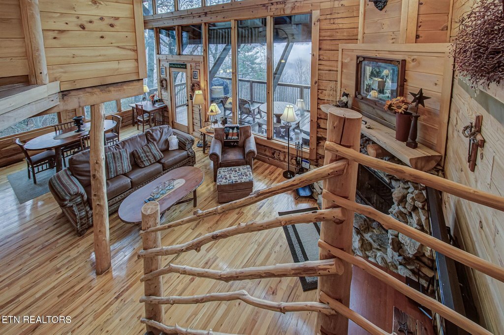 Sevierville, Tennessee, 37862, United States, 1 Bedroom Bedrooms, ,3 BathroomsBathrooms,Residential,Forsale,2012717