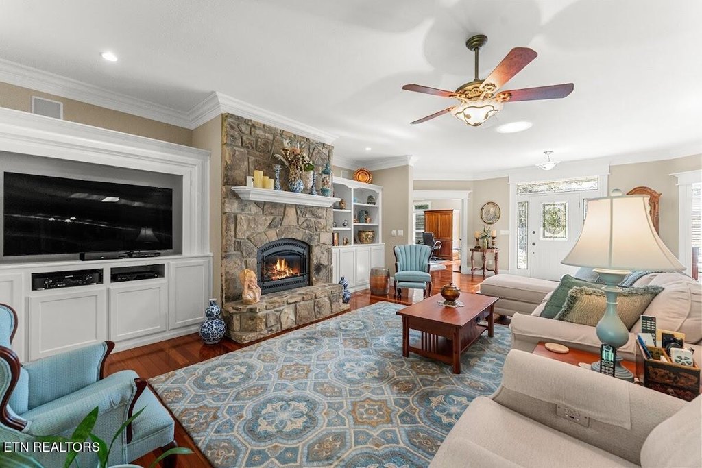 Crossville, Tennessee, 38558, United States, 3 Bedrooms Bedrooms, ,2.5 BathroomsBathrooms,Residential,Forsale,1968509