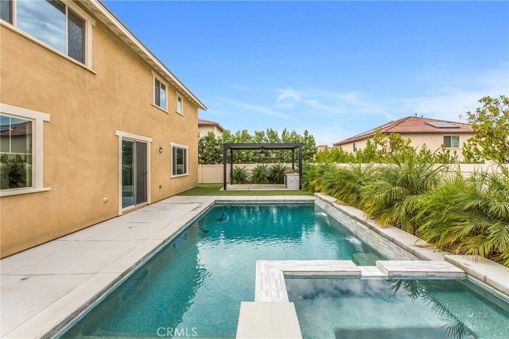 Loma Linda, California, 92354, United States, 5 Bedrooms Bedrooms, ,3 BathroomsBathrooms,Residential,Forsale,2007697