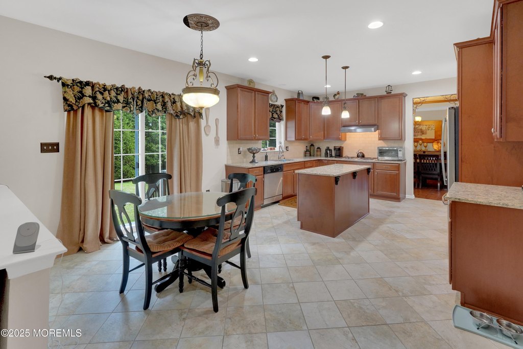 Howell, New Jersey, 07731, United States, 4 Bedrooms Bedrooms, ,3 BathroomsBathrooms,Residential,Forsale,1953811