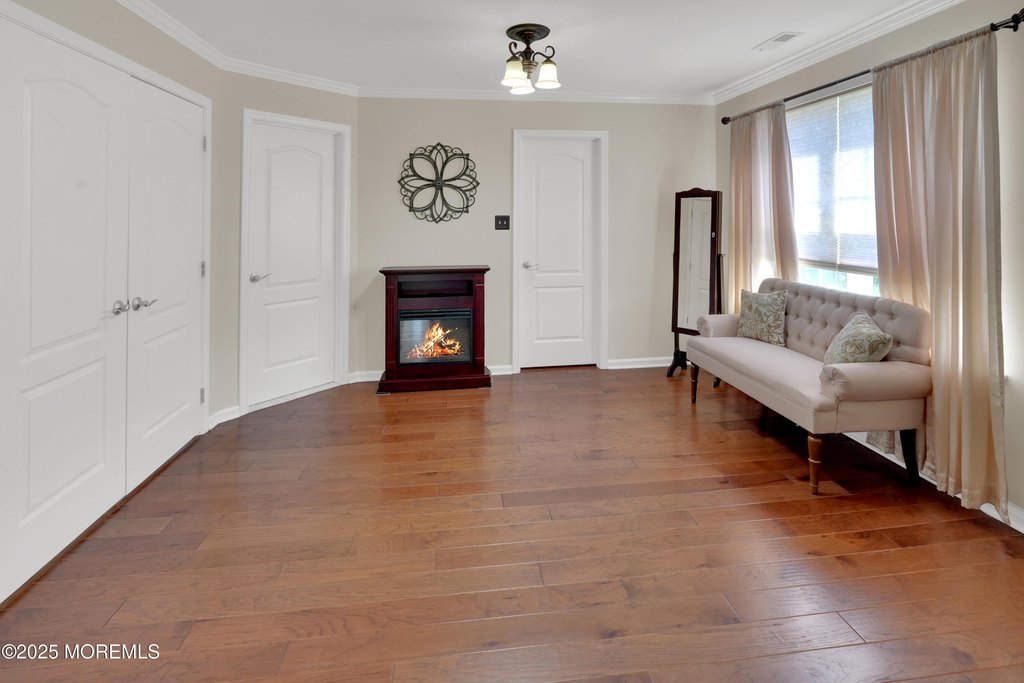 Howell, New Jersey, 07731, United States, 4 Bedrooms Bedrooms, ,3 BathroomsBathrooms,Residential,Forsale,1953811