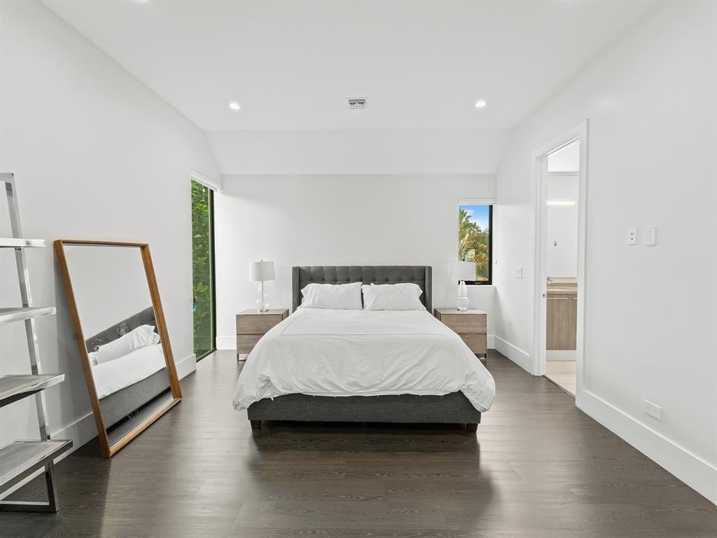 Fort Lauderdale, Florida, 33304, United States, 3 Bedrooms Bedrooms, ,3.5 BathroomsBathrooms,Residential,Forsale,2004487