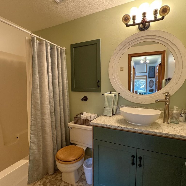 McCall, Idaho, 83638, United States, 3 Bedrooms Bedrooms, ,1.5 BathroomsBathrooms,Residential,Forsale,1996723