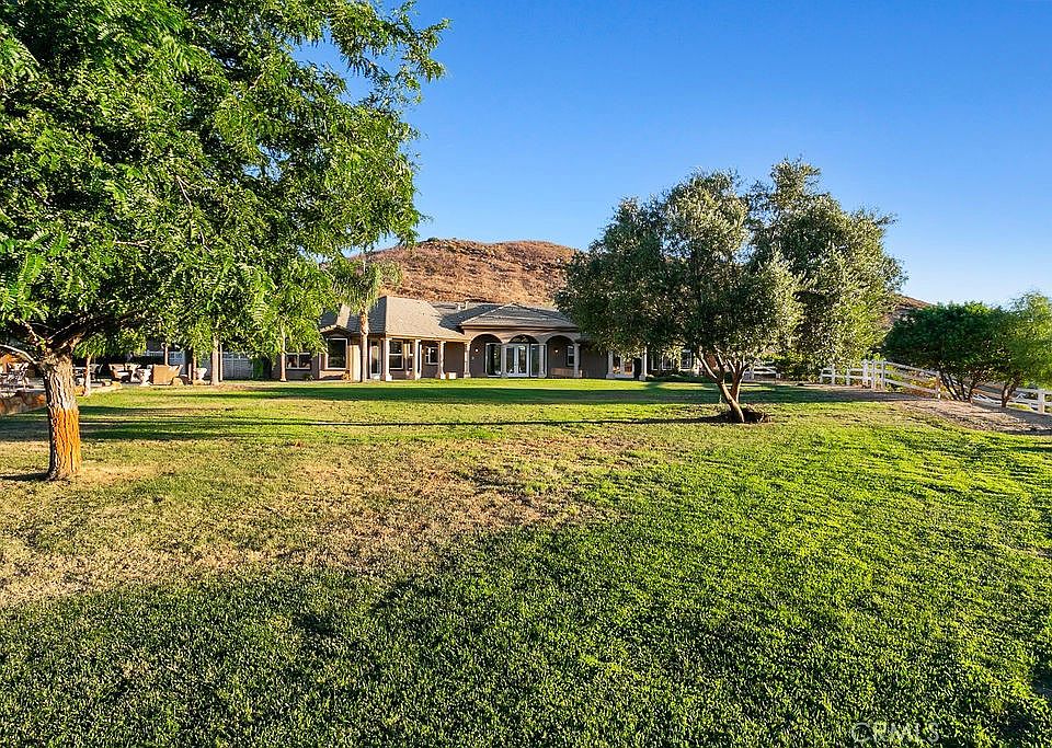 Murrieta, California, 92562, United States, 5 Bedrooms Bedrooms, ,5 BathroomsBathrooms,Residential,Forsale,2004225