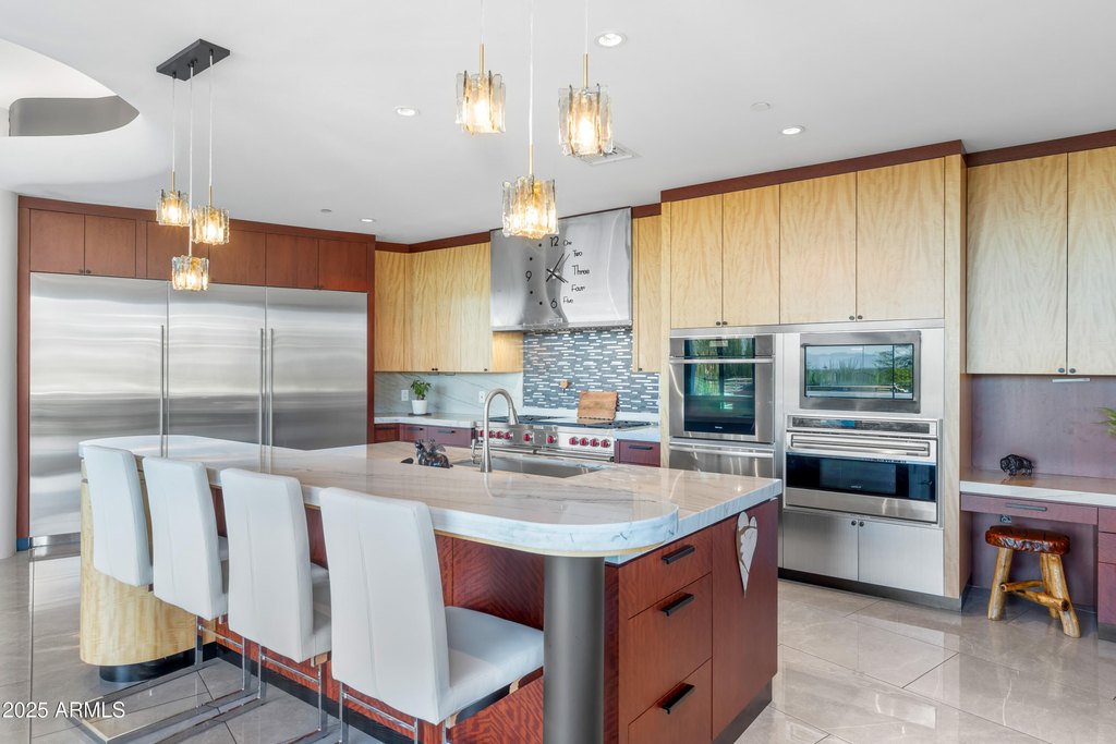 Paradise Valley, Arizona, 85253, United States, 5 Bedrooms Bedrooms, ,6.5 BathroomsBathrooms,Residential,Forsale,2004936