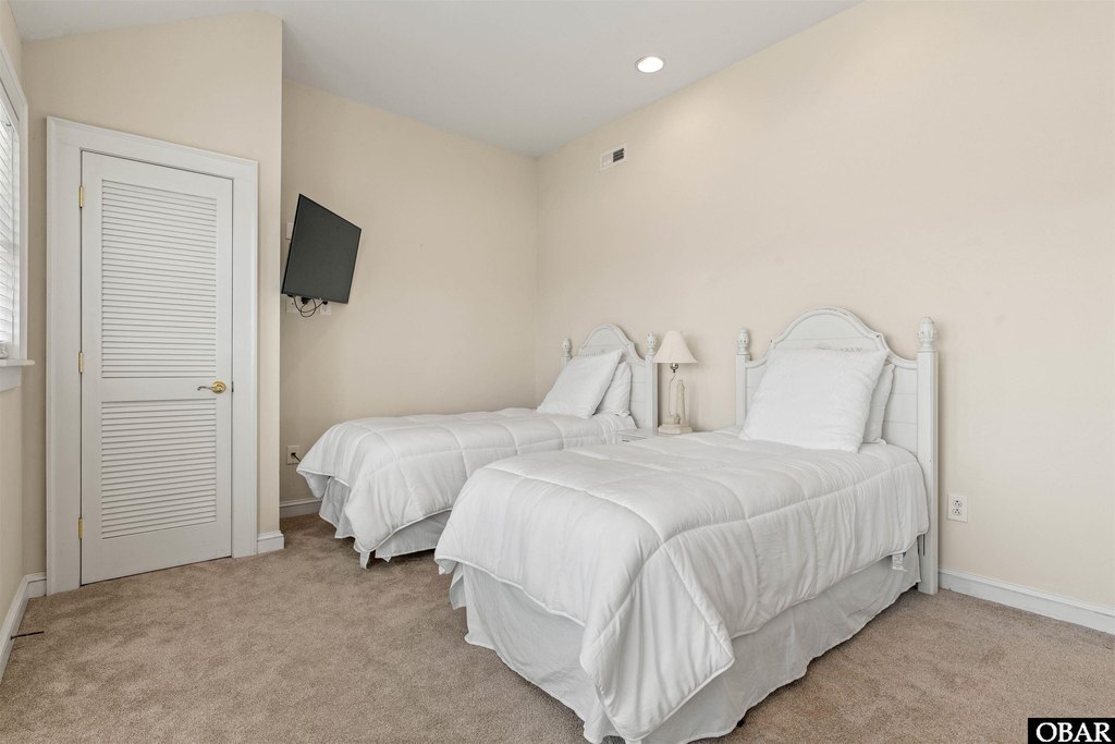 Corolla, North Carolina, 27927, United States, 6 Bedrooms Bedrooms, ,6 BathroomsBathrooms,Residential,Forsale,2004900