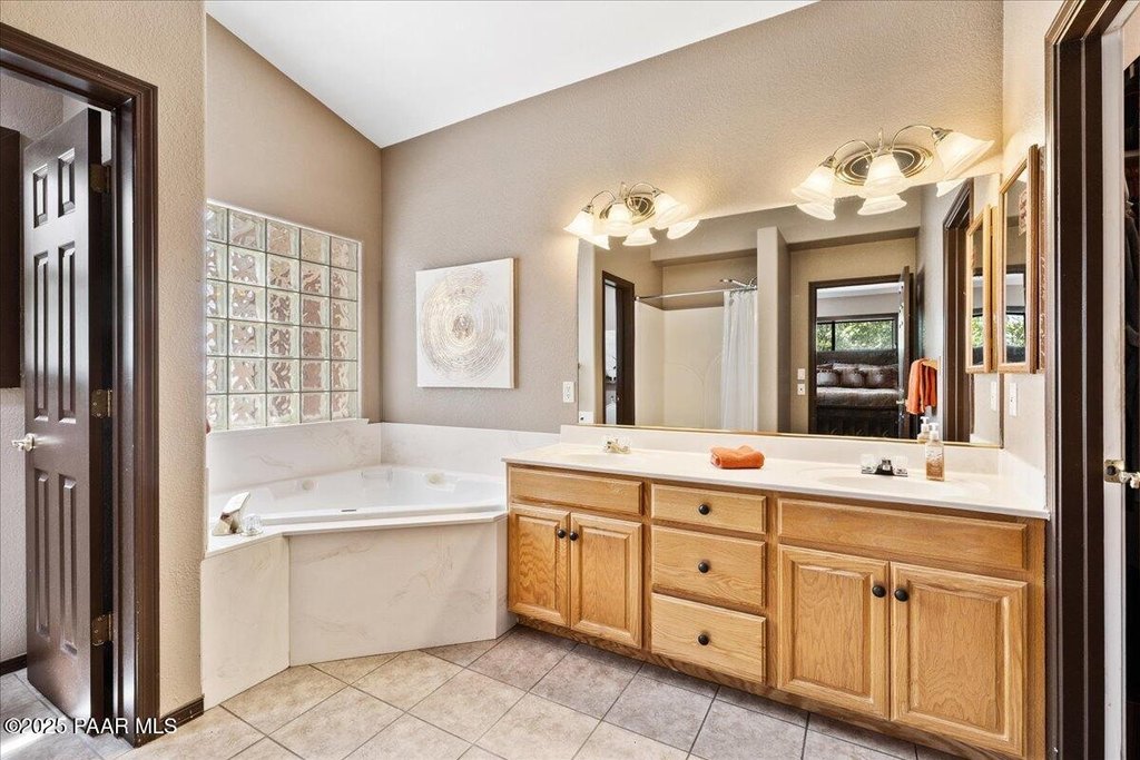 Paulden, Arizona, 86334, United States, 3 Bedrooms Bedrooms, ,2.5 BathroomsBathrooms,Residential,Forsale,1903147